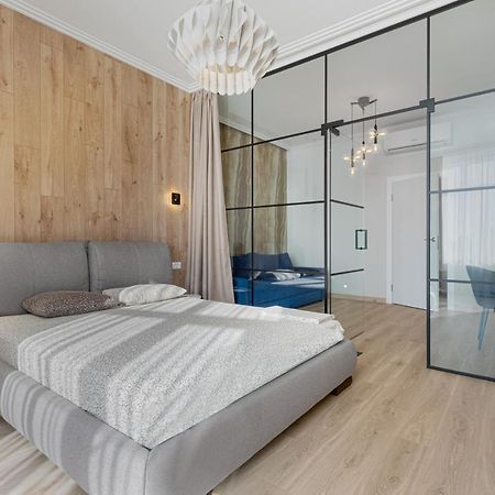 Sea Symphony 3-Bedrooms Apartment Одеса Екстериор снимка